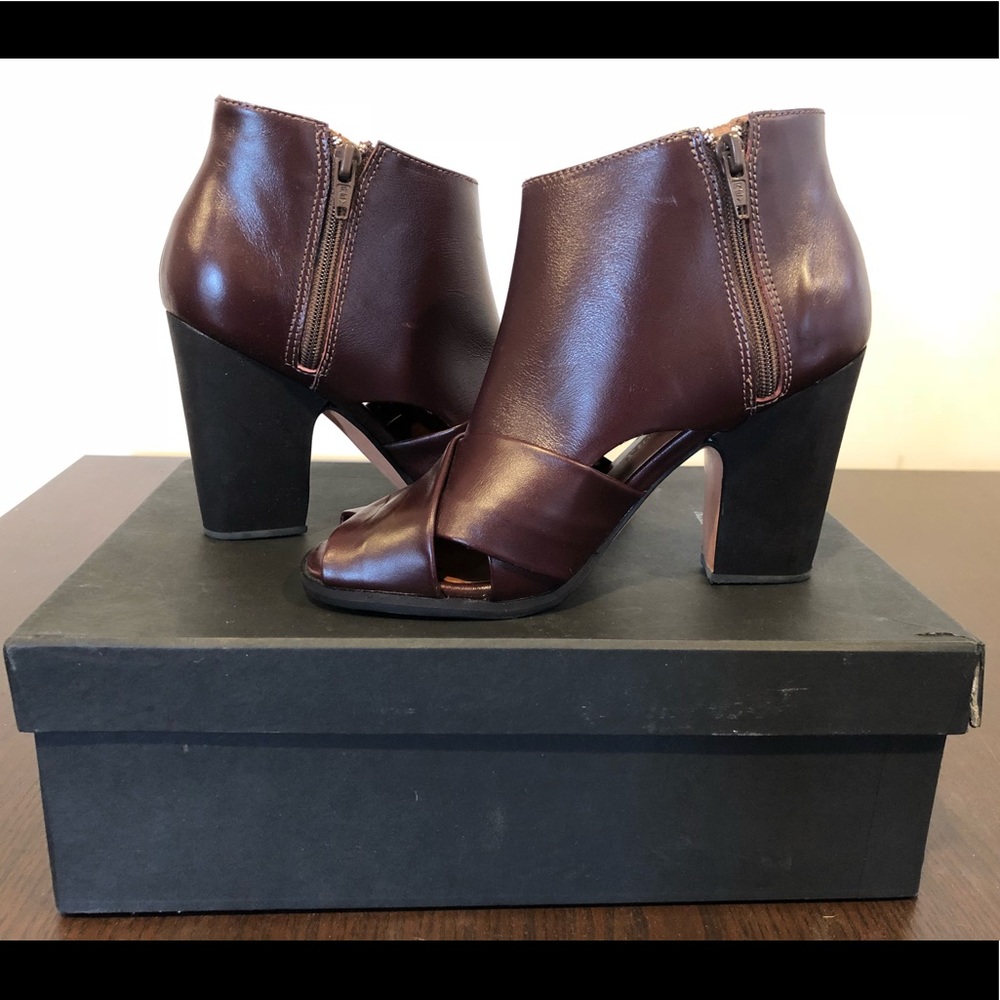 Brand new! Rachel Comey Rules Open Toe Heel Size 5